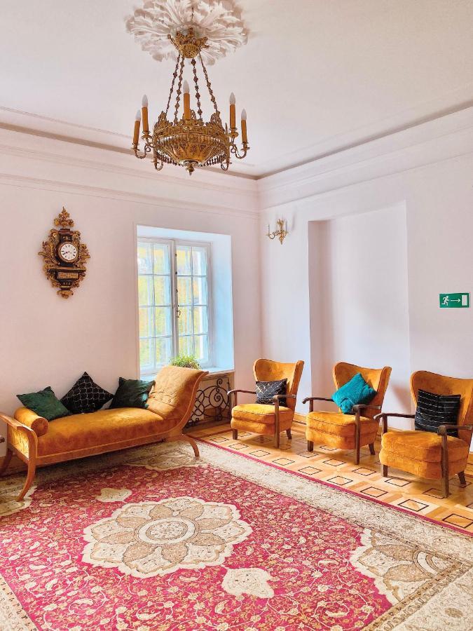 Butikowy Palac Bed & Breakfast 3*